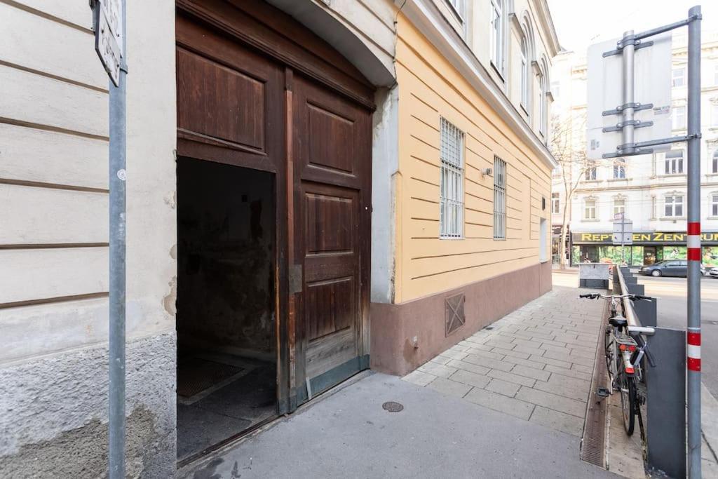 Charming & Authentic Vienna Flat - Central Located Apartment Ngoại thất bức ảnh