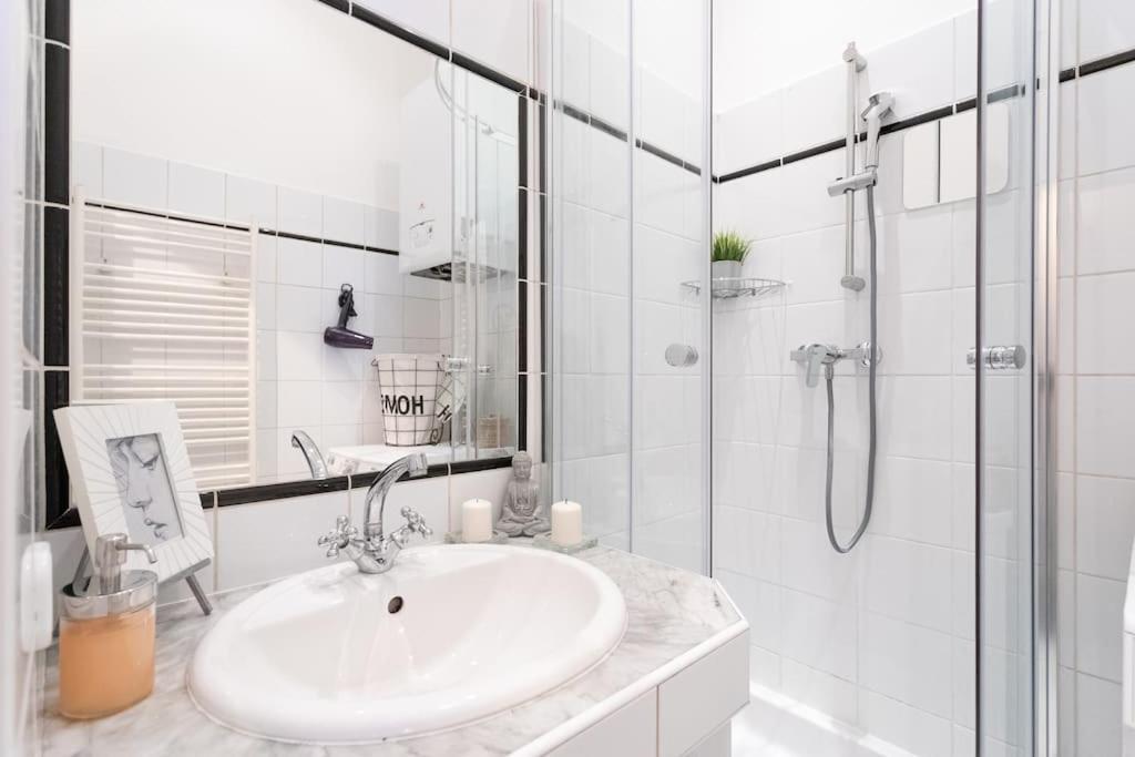 Charming & Authentic Vienna Flat - Central Located Apartment Ngoại thất bức ảnh